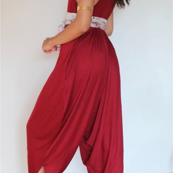 Christmas Red Yoga Knit Jumpsuit with Pockets - Picture 3 of 4